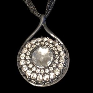Elegant Silver Necklace with Crystal Accents